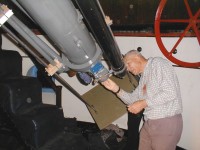 Fig 5. Adjusting alignment of projection screen.