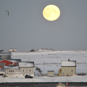 20180131_full_moon_set_Havoysund_PJW.jpg